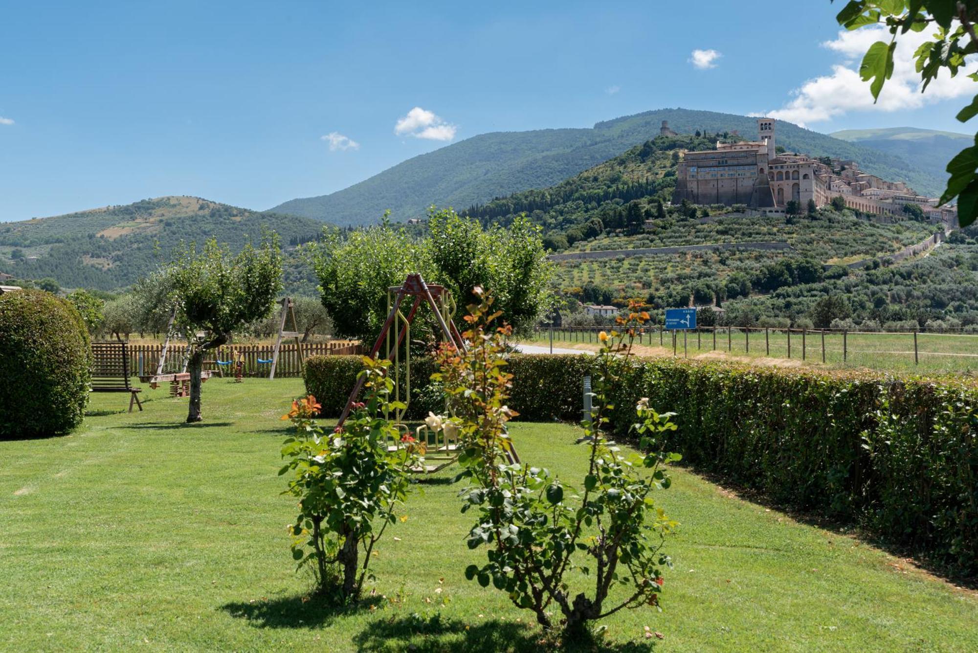 Agriturismo Il Girasole Ассізі Екстер'єр фото