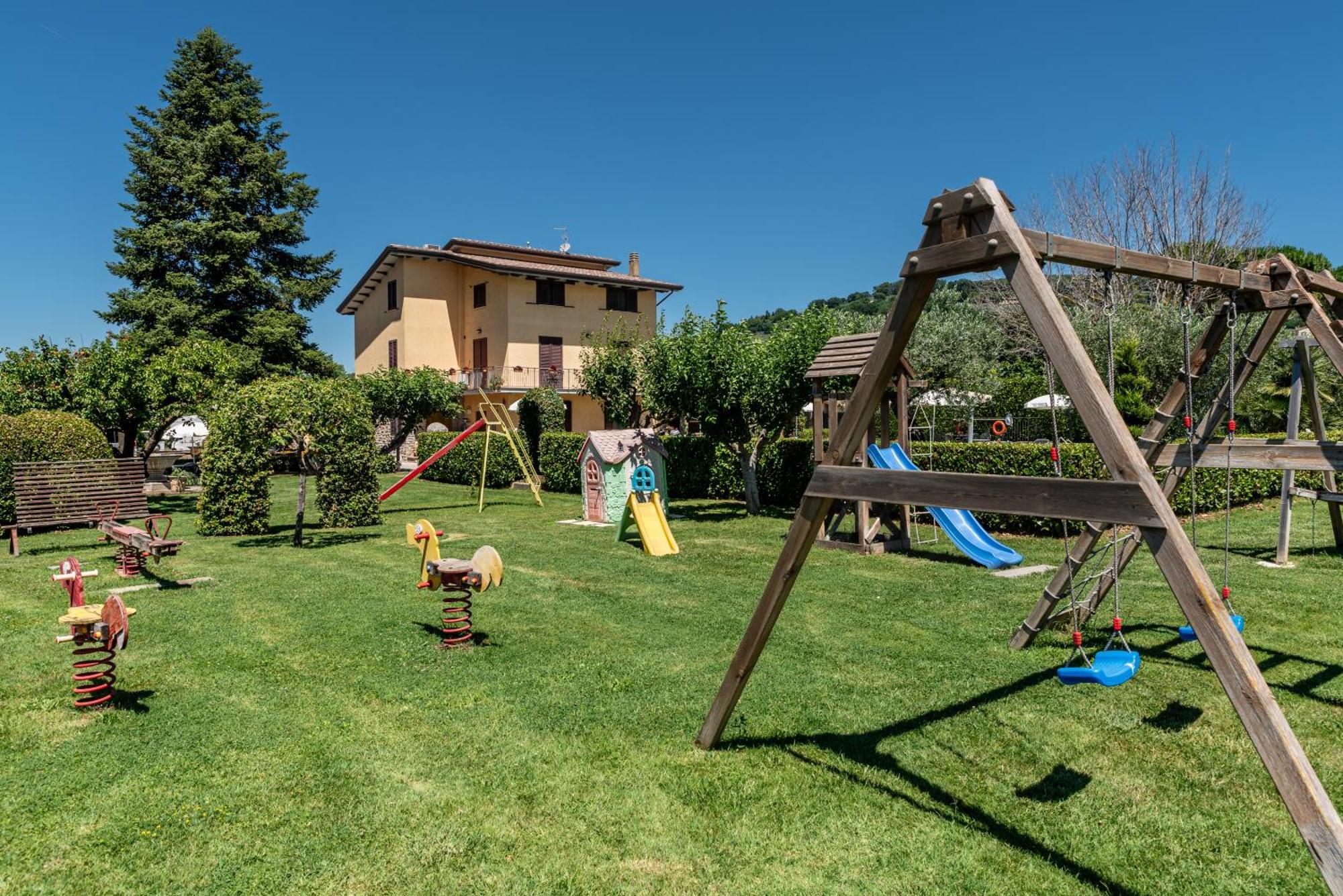 Agriturismo Il Girasole Ассізі Екстер'єр фото
