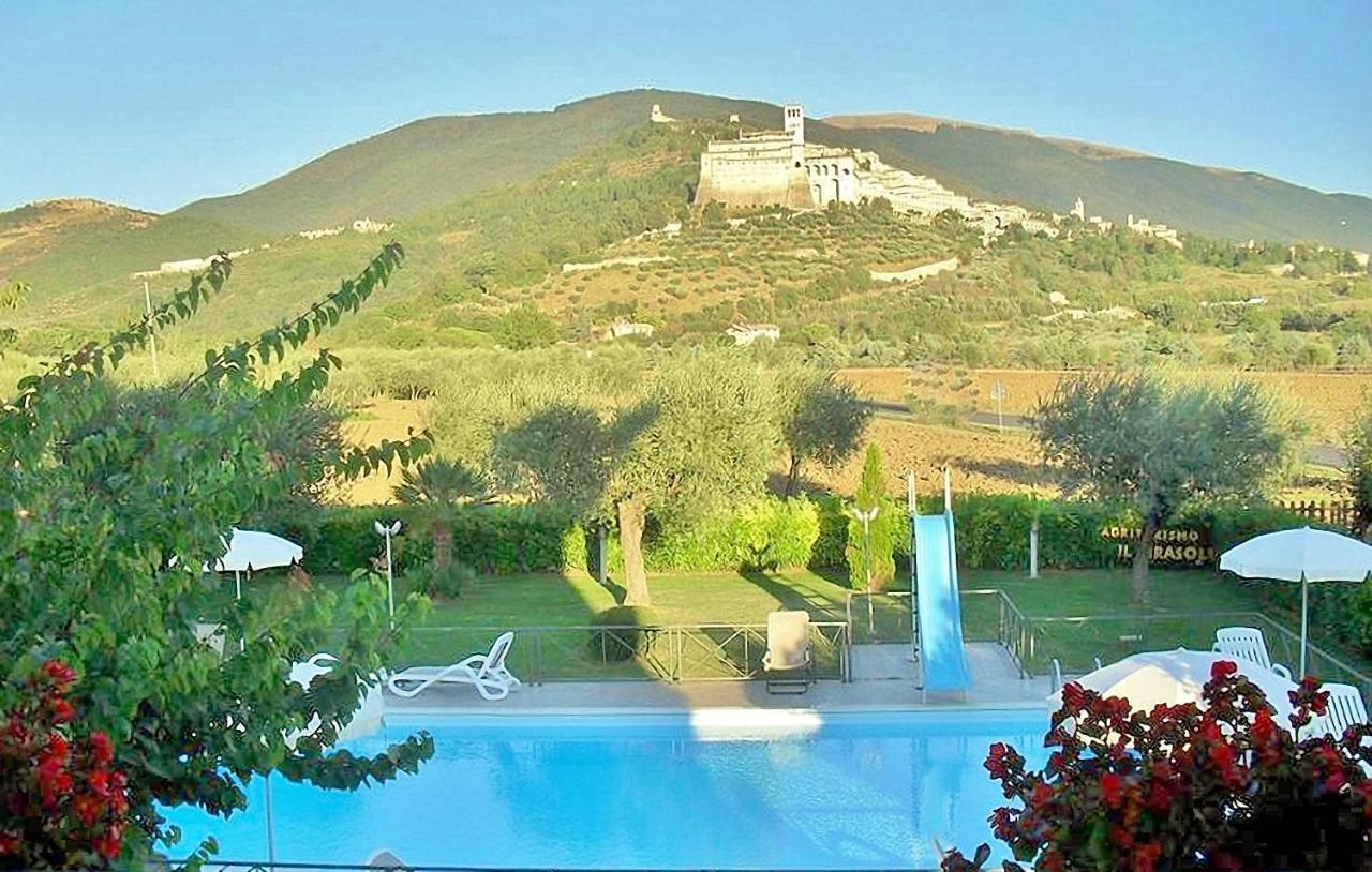 Agriturismo Il Girasole Ассізі Екстер'єр фото