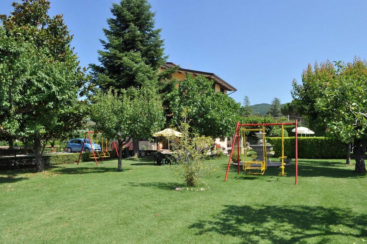 Agriturismo Il Girasole Ассізі Екстер'єр фото